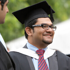 هل يمكننا انشاء تصميمات حسب طلب العميل ؟